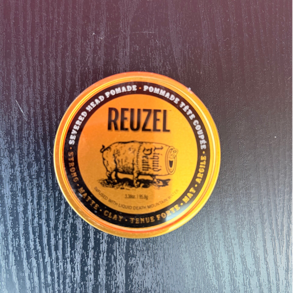 Pommade Reuzel Tête coupée (Tenue forte Argile Liquide matte)