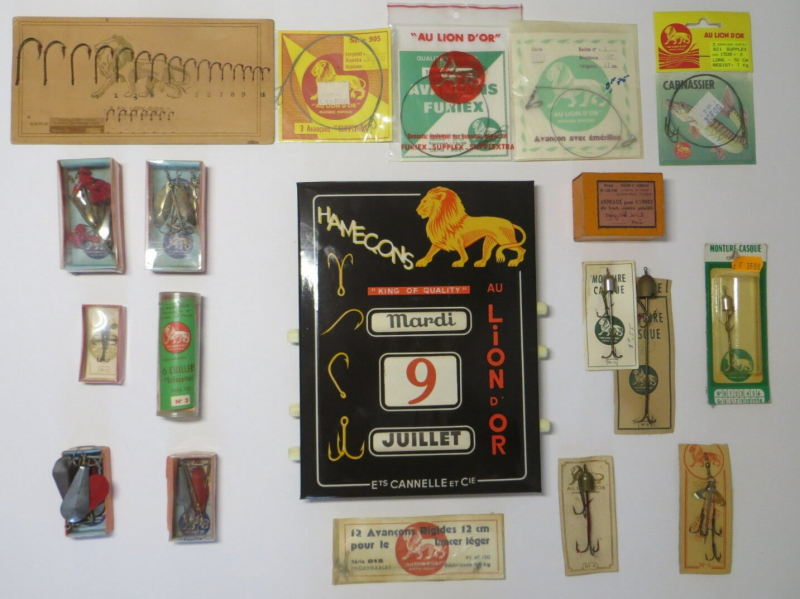 Peche Ancieen - Lion d'Or divers objets de collection