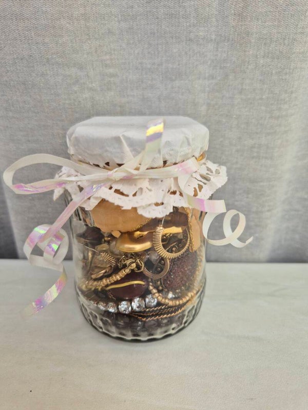Mystery jewelry jar - Golden love