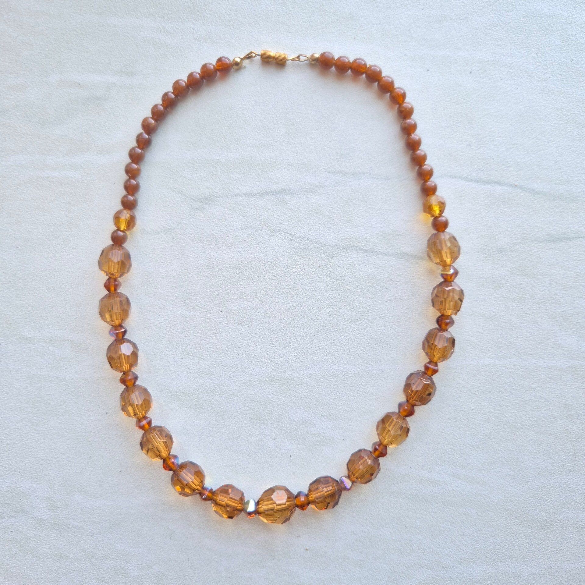 Ketting caramel kleurige kralen