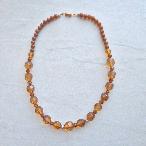 Ketting caramel kleurige kralen
