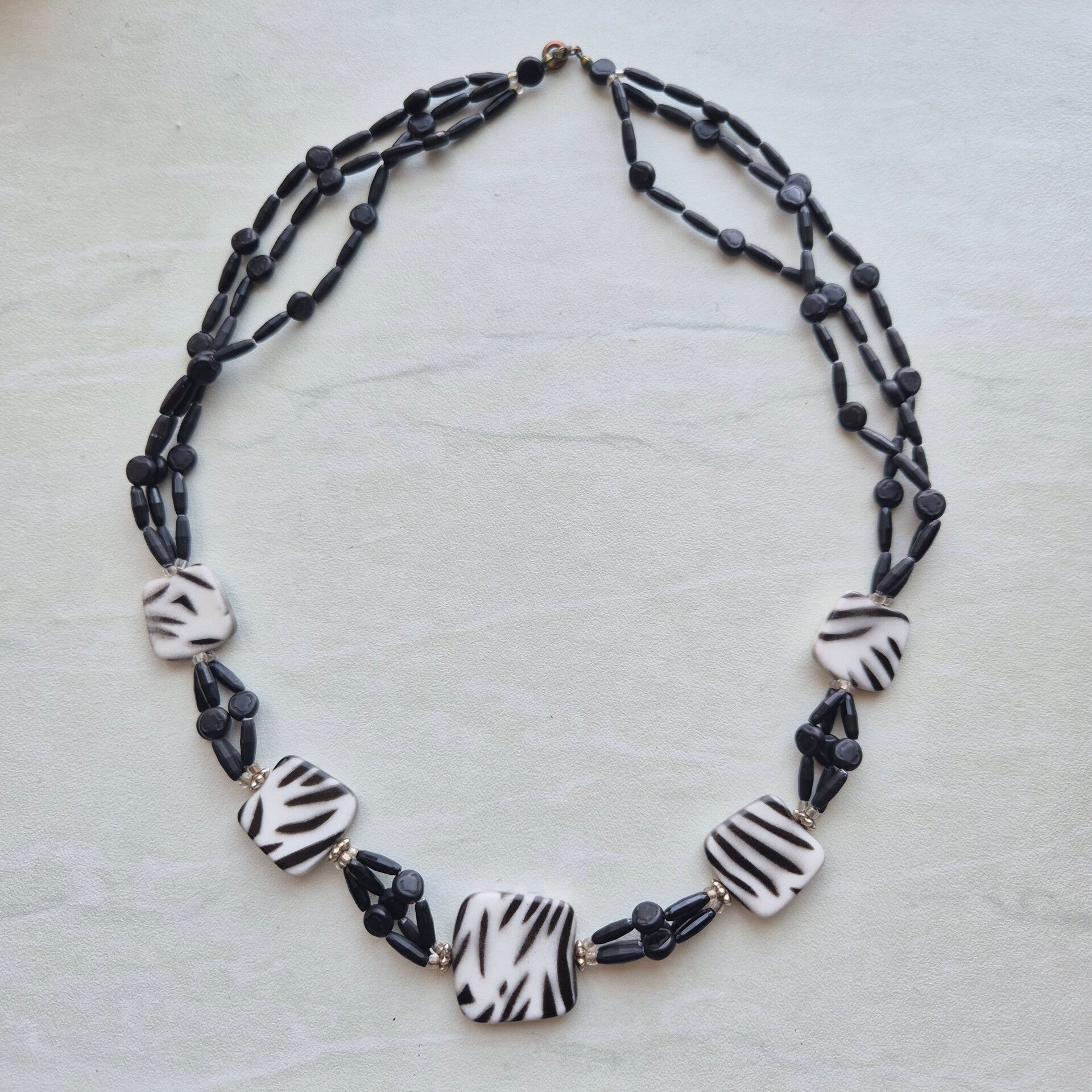 Preloved ketting met zebra print