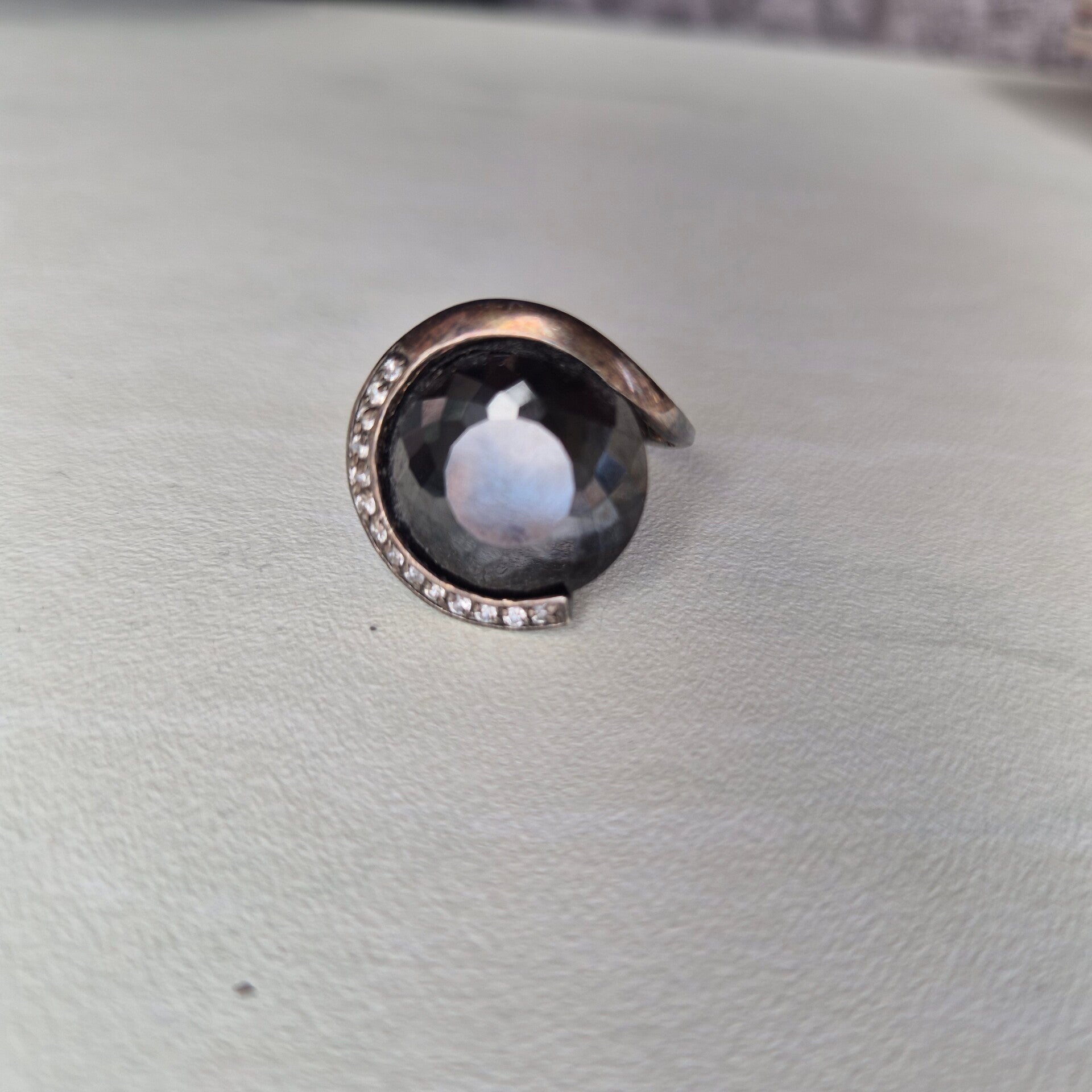 Ring zwarte strass steen
