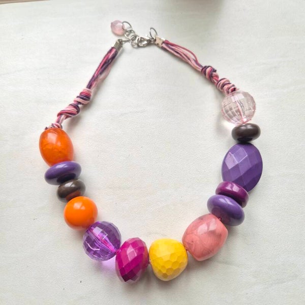 Y2K Statement Ketting – Kleurrijke Eyecatcher
