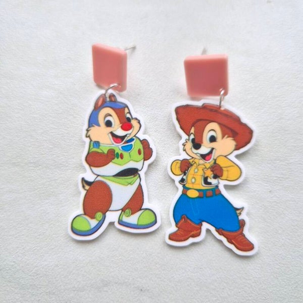 Schattige Knabbel & Babbel x Toy Story Acryl Oorbellen - Buzz Lightyear & Woody Editie - Uniek Mashup Sieraden Geschenk