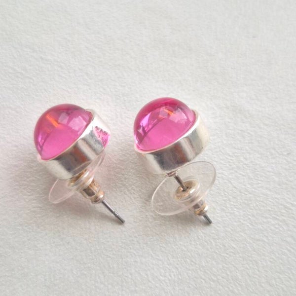 Minimalistische Zilverkleurige Oorknopjes met roze Cabochon