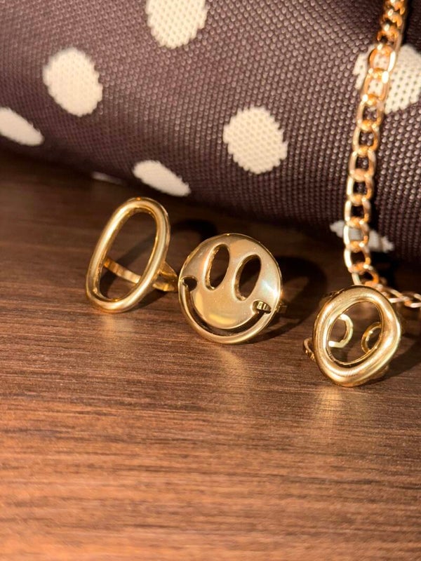 Smiley Ring.