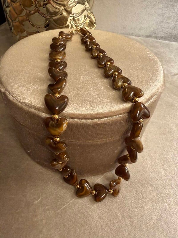 Heart necklace bruin