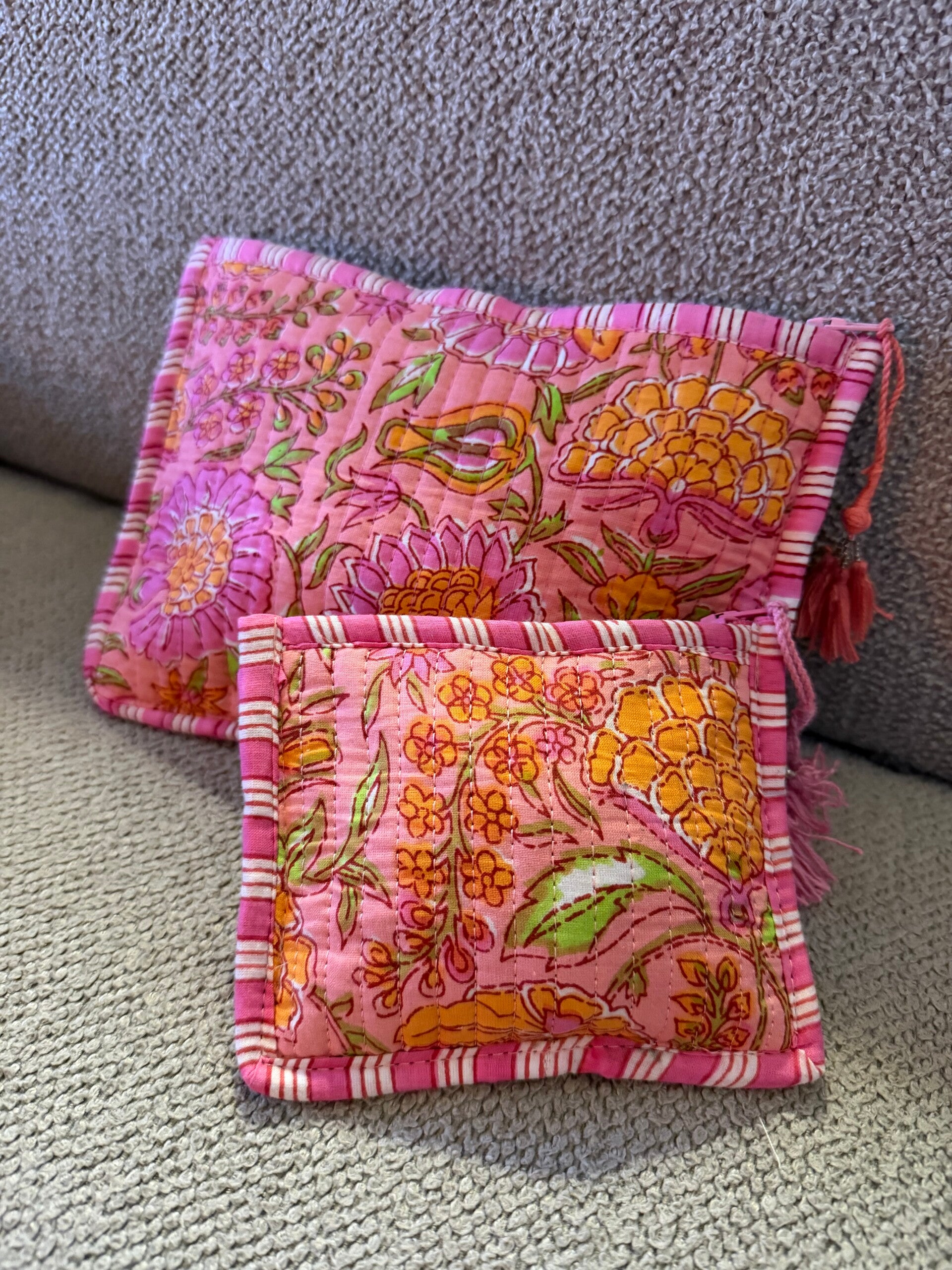 Flower Print Quilted Toilettas Pink