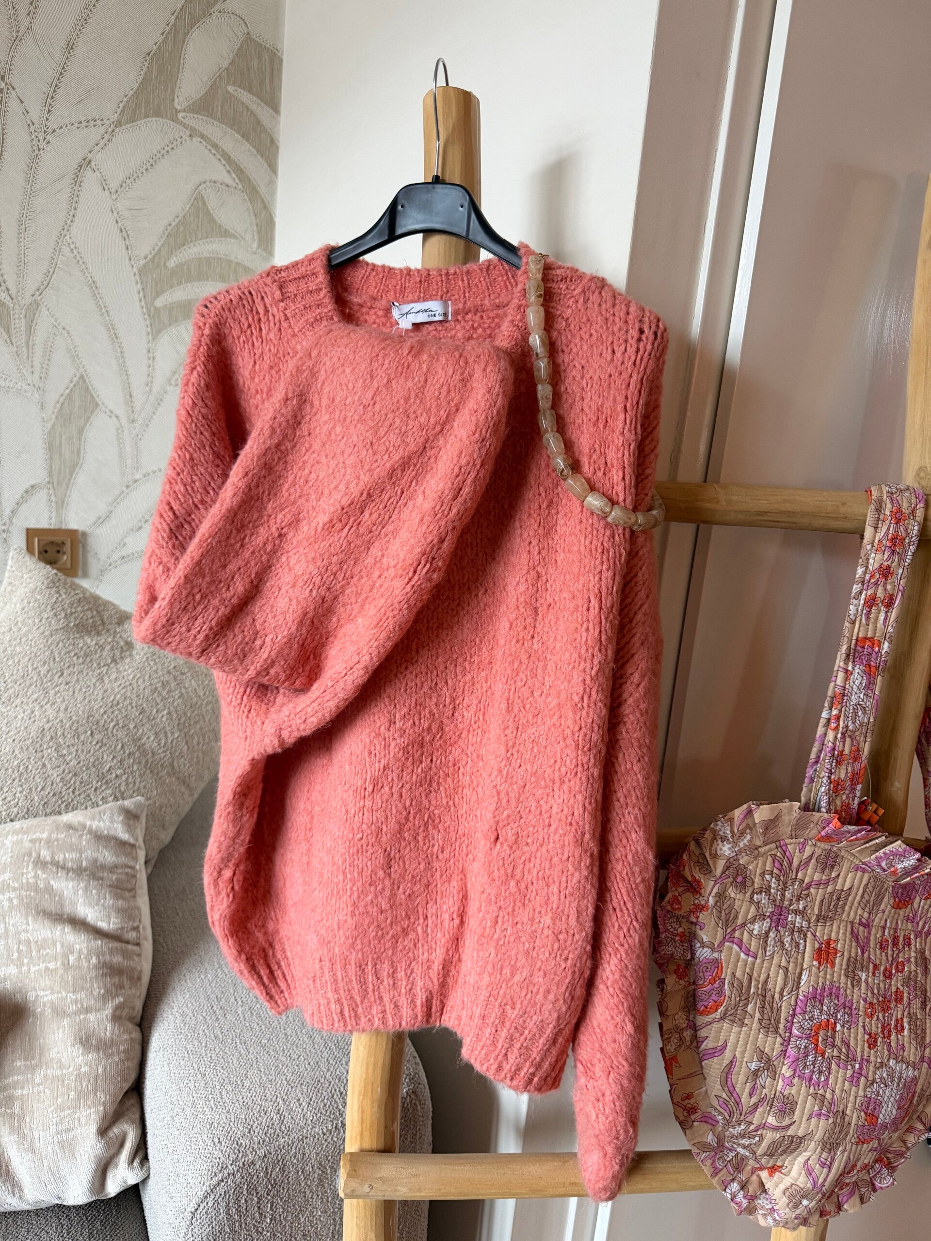 Ambika Knite Trui Koraal.