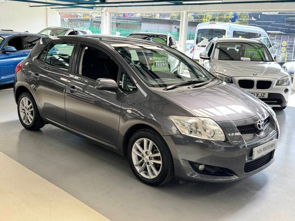 Toyota Auris 1.33 VVT-i TR 5dr