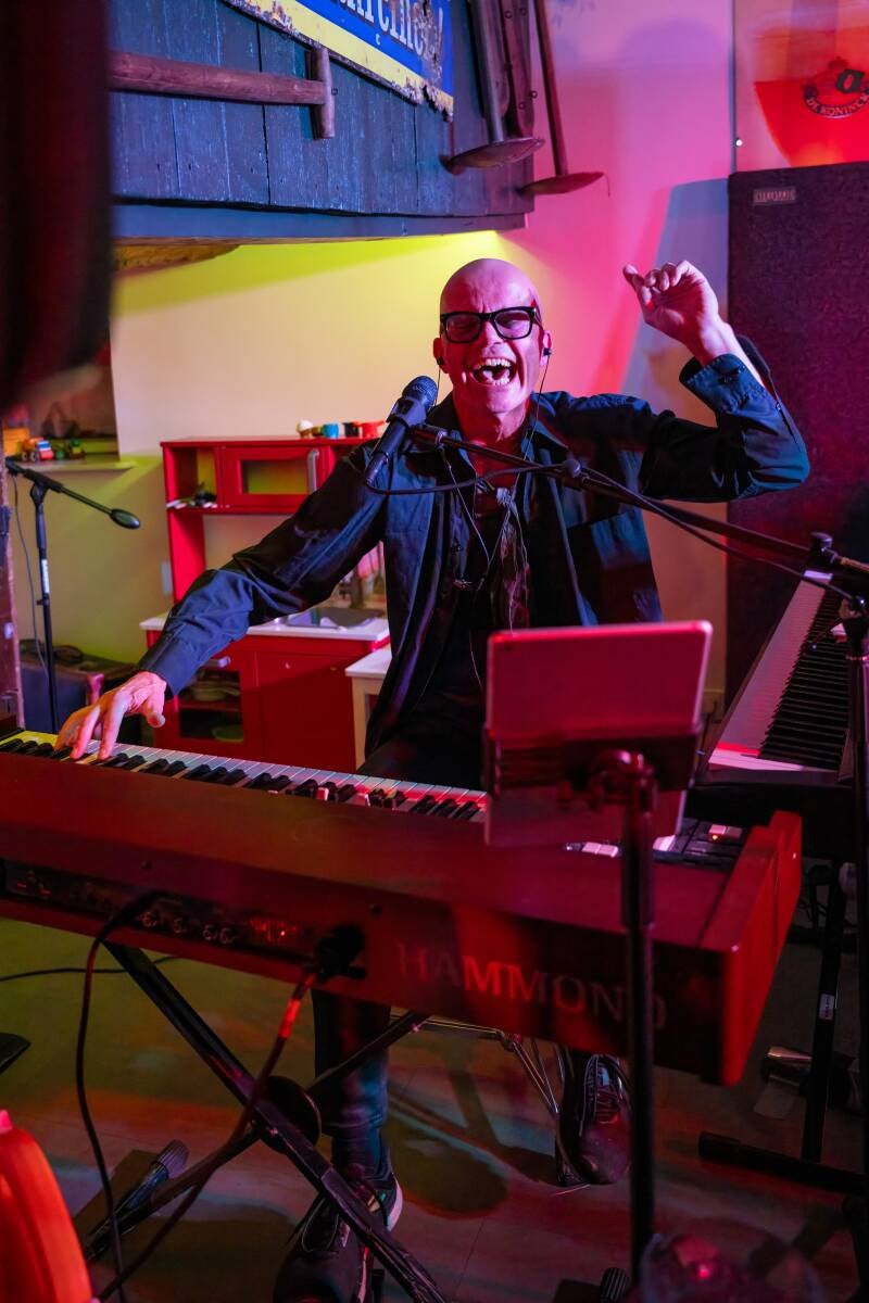 Ton op de planken, nu ook een Hammond! © Nico Bruin