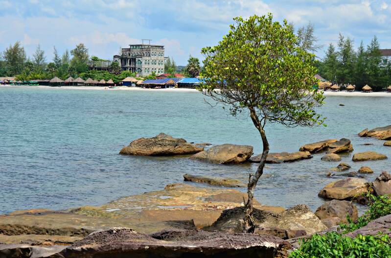 0018sihanoukvilleuitzichtopochheutealbeachjpg.jpg