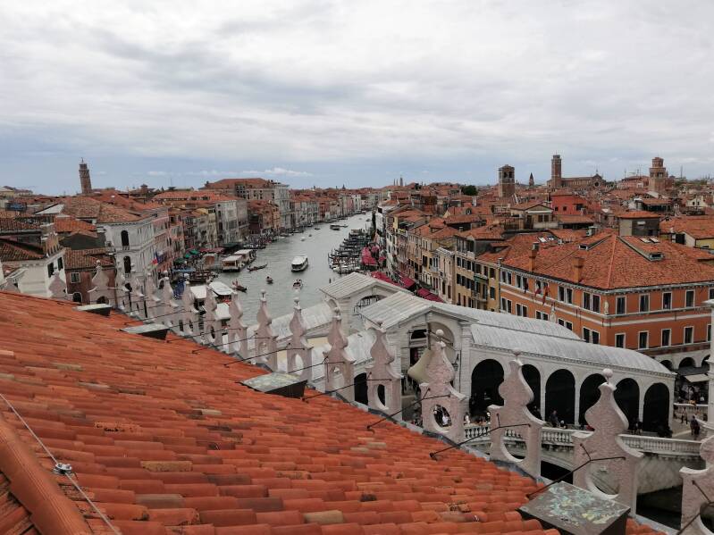 0060venetiterracerooftopfondacaodeitedeschi.jpg