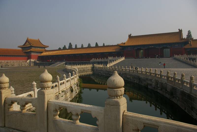 0147beijingdeverbodenstadjpg.jpg
