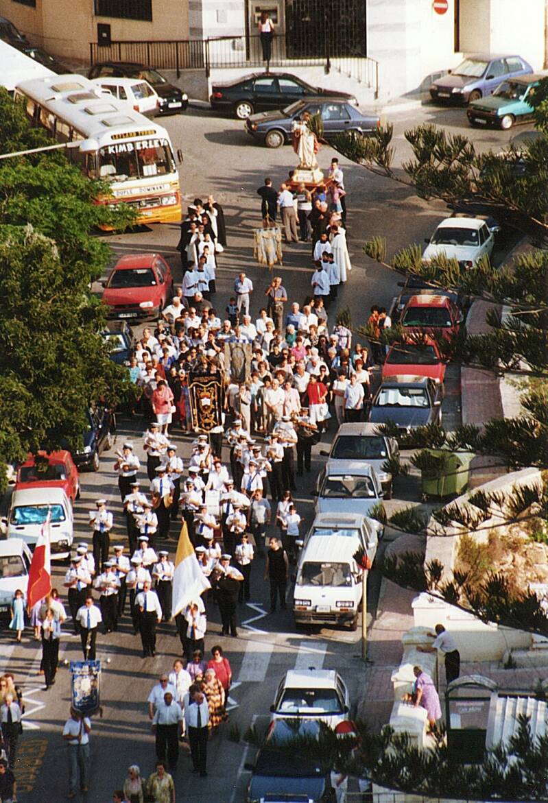 018processievooronshotel.jpg