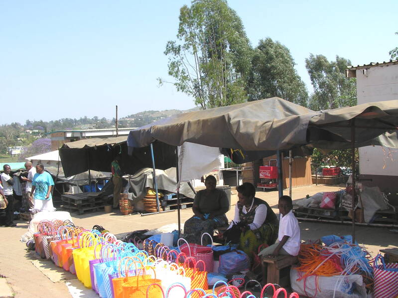 0210swazilandmarktmanzinijpg.jpg