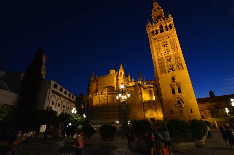 0488sevillakathedraalsantamariadelasedetorengiraldajpg.jpg