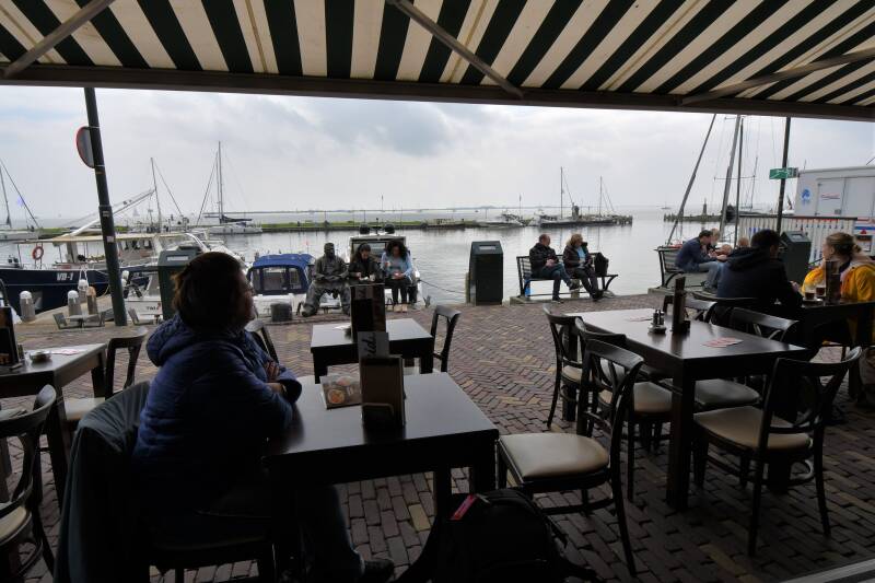 0608volendamlunchbijdehavenjpg.jpg