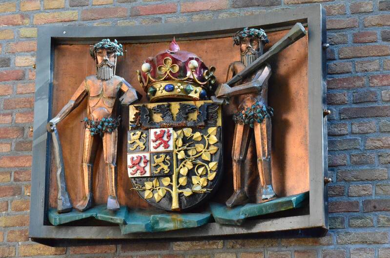 064rondvaartopbinnendiezewapenvanshertogenboschjpg.jpg