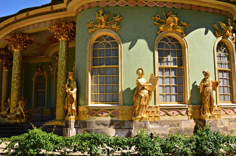 0714potsdamparksanssoucichinesischeshausjpg.jpg