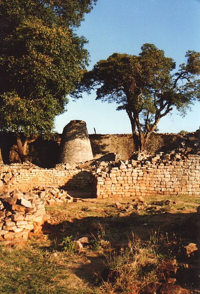 078greatzimbabwe.jpg