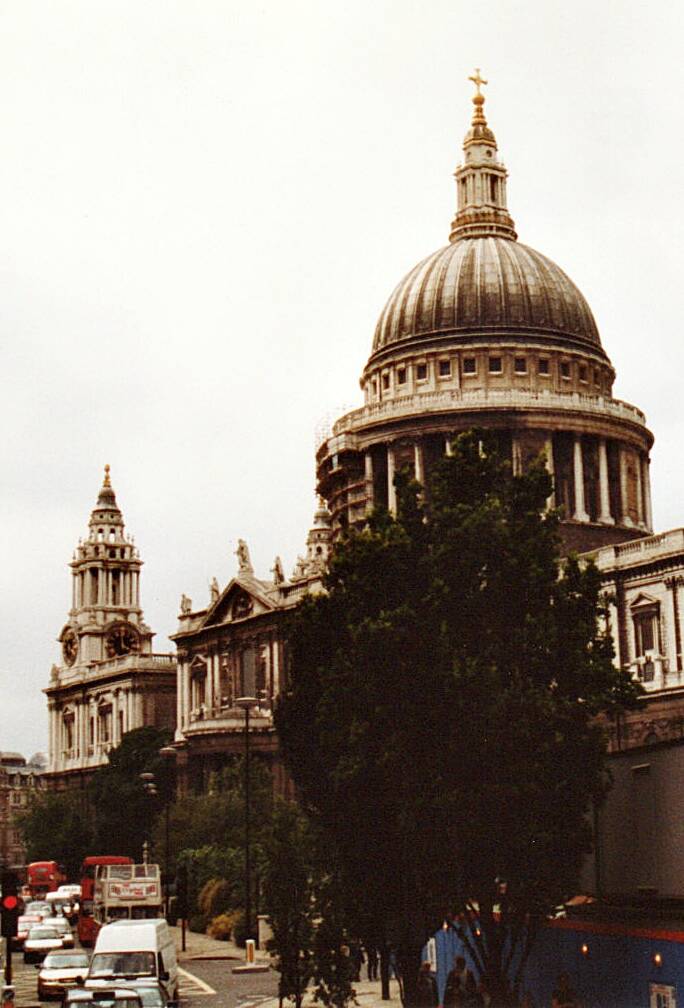 100londenstpaulscathedral.jpg