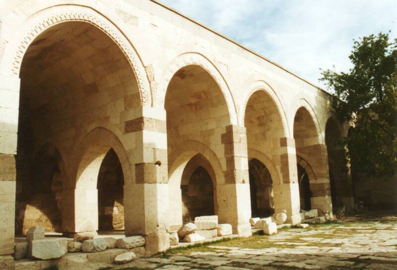 142sultanhanibelediyesikaravanserai.jpg
