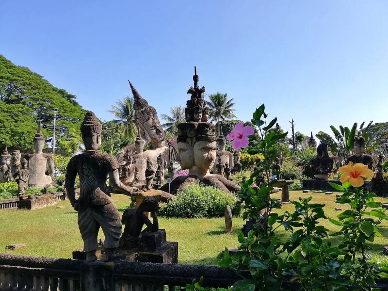 1461vientianewatxiengkhuanbuddhapark.jpg