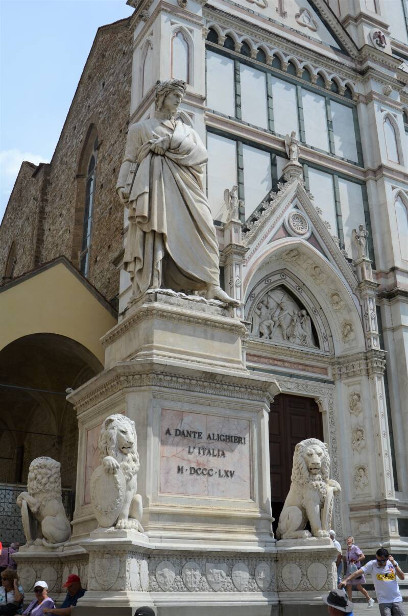 1984florencebasilicadisantacrocemonumentoadantealighierijpg.jpg