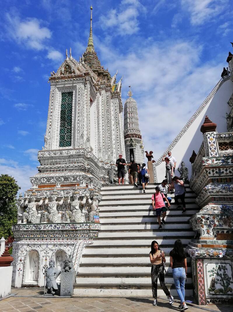 2523bangkokwatarun.jpg