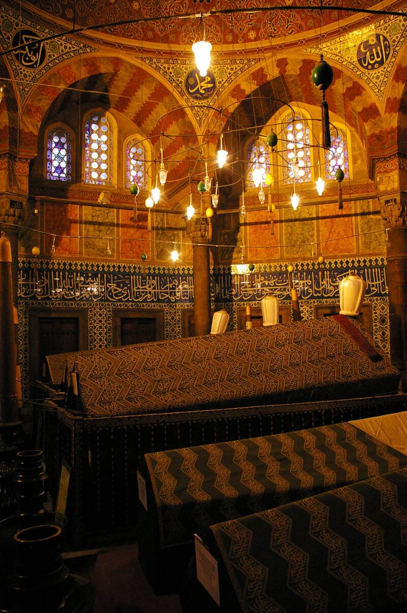280suleymaniyemoskeegraftombesultans.jpg