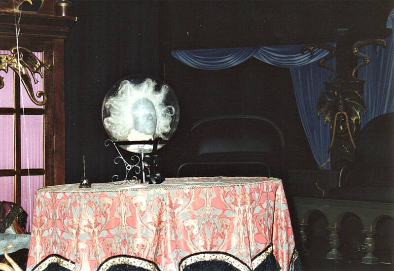 344magickingdomthehauntedmansion.jpg