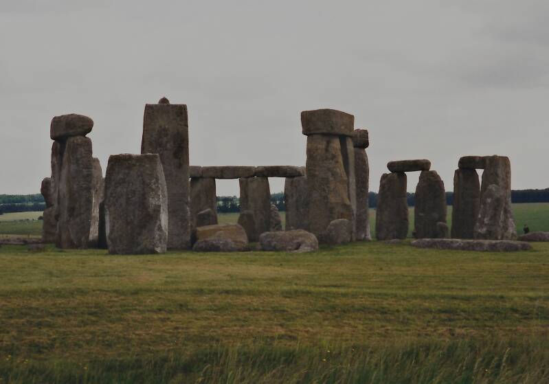 64stonehenge95-3.jpg
