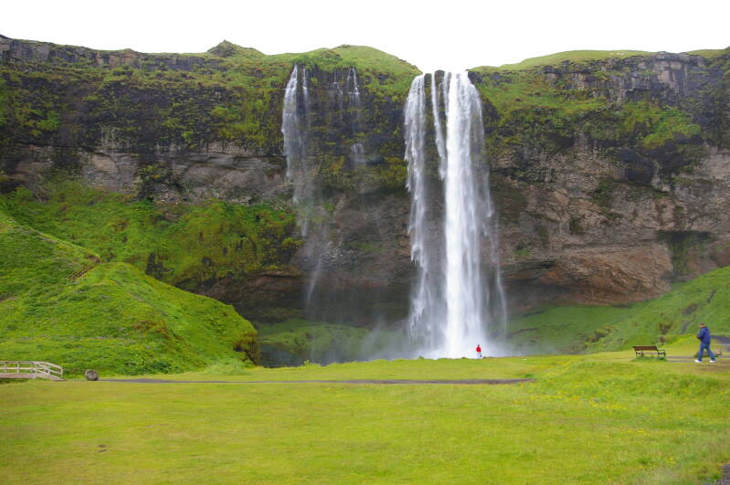 afbeelding841seljalandsfoss.jpg