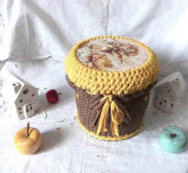 PANIER AVEC COUVERCLE