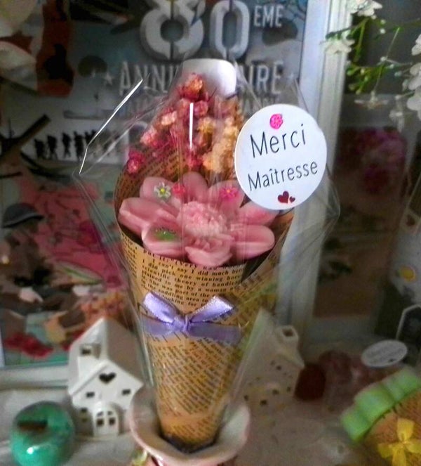 FLEUR INDIVIDUELLE POUR MAITRESSE ET ATSEM