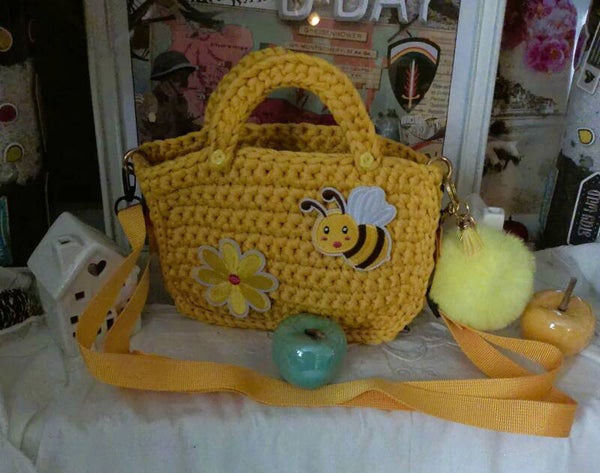 SAC PETITE FILLE " COULEUR JAUNE ORANGE"