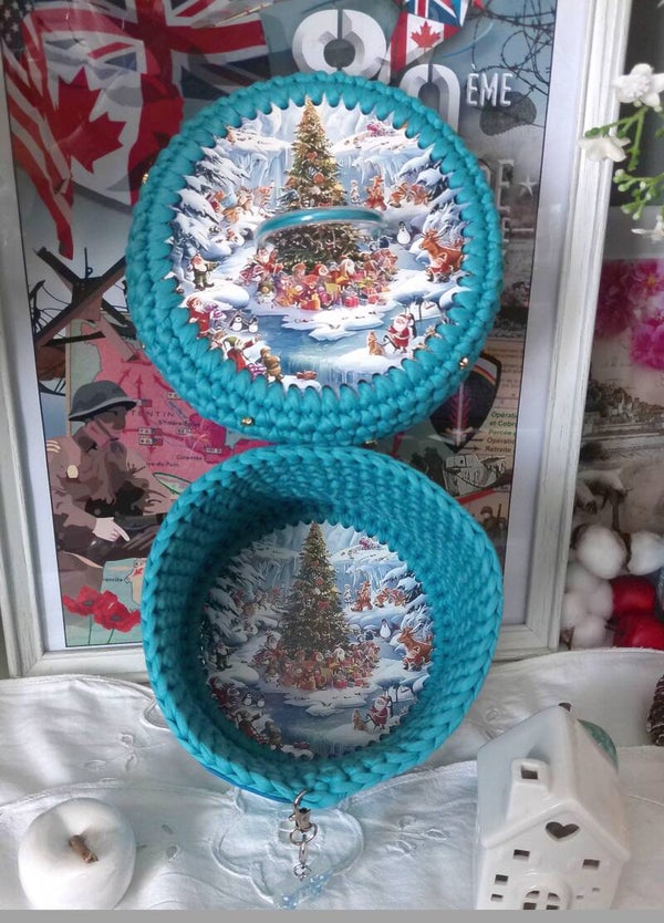 PANIER AVEC COUVERCLE ILLUSTRATION NOÊL