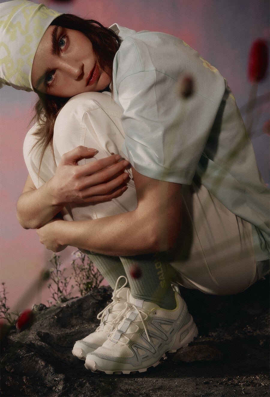 hannah maquilleuse professionnelle, makeupartist Annecy, geneva, shooting, Salomon, studio, alpen blossom capsule