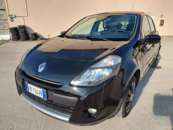 Renaut Clio 1.2 75cv Benzina 2012 km 138.000