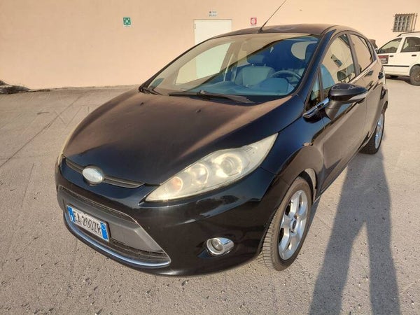 Ford Fiesta 1.4 95cv GPL 2010 km 145.000