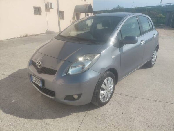 Toyota yaris 1.0 68cv benzina 2010 km 188.000