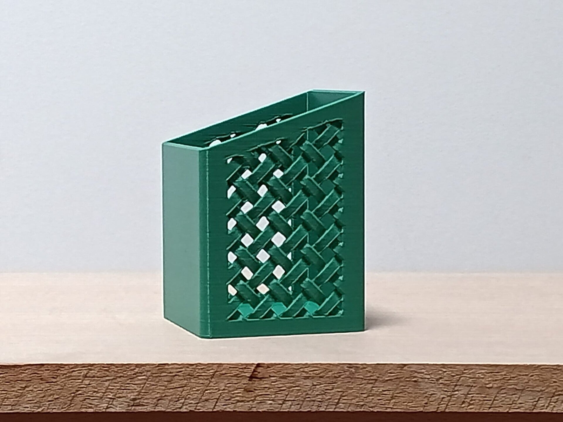 Le pot à crayons maillé