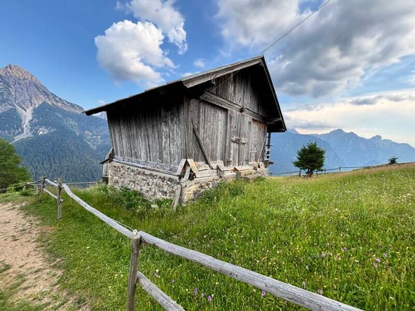 IN ARRIVO - TABIA' CON VISTA IMPAREGGIABILE A VALLE DI SAN PIETRO DI CADORE
