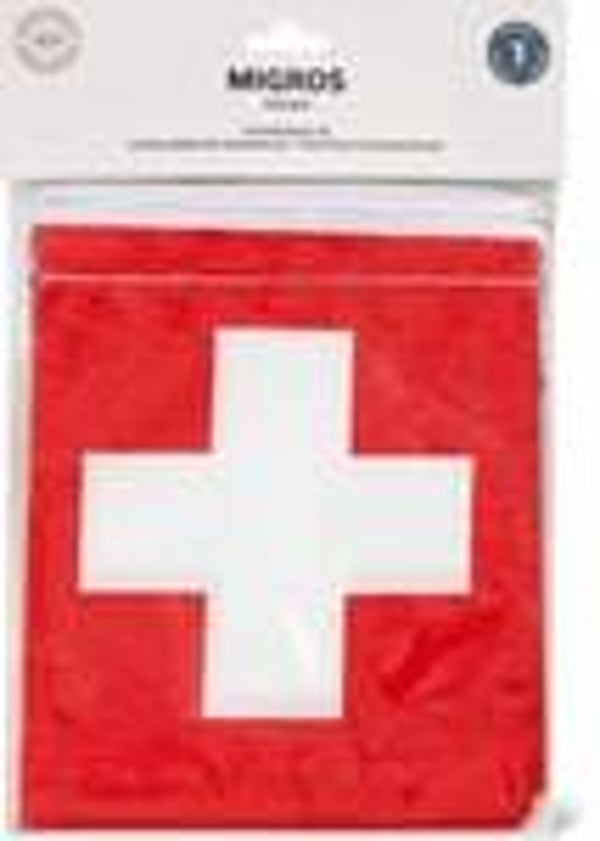 Fahnengrilande mit Schweizer Kreuz
