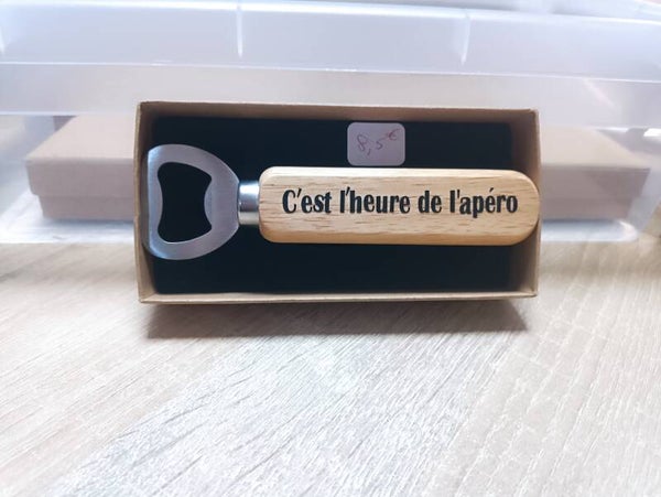 Décapsuleur "c'est l'heure de l'apéro"