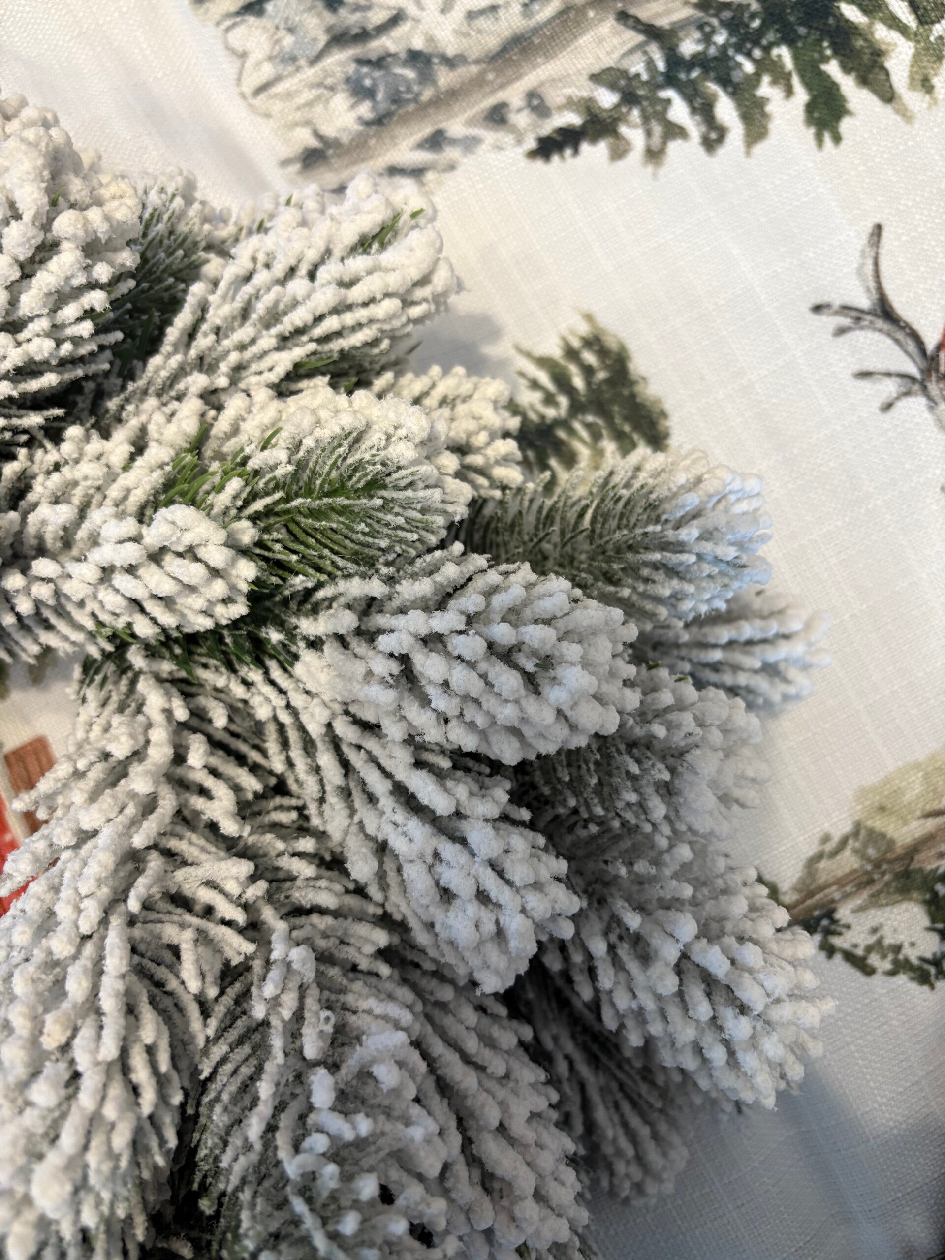 Ghirlanda Innevata 40 cm – Effetto Neve Realistico, Modello Fitto