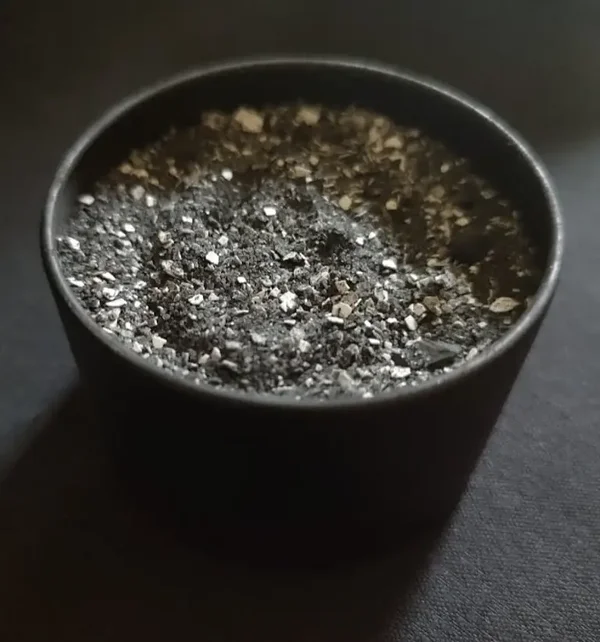 🛡️ Black Salt: Grounded Protection and Banishment