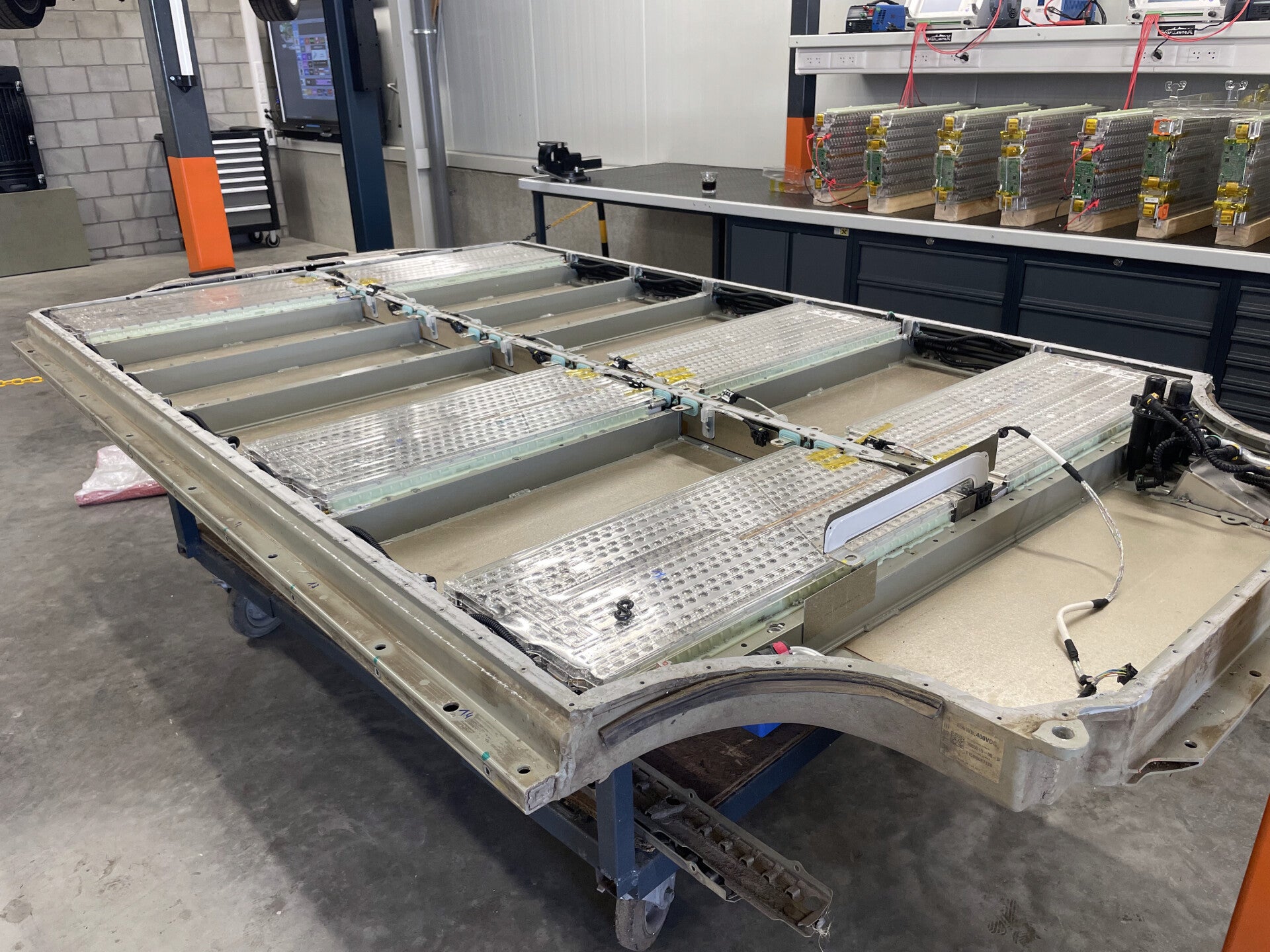 hoogvoltage batteij herstellingen